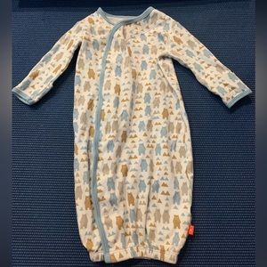 Very gently used 0-3 month magnetic open end gown